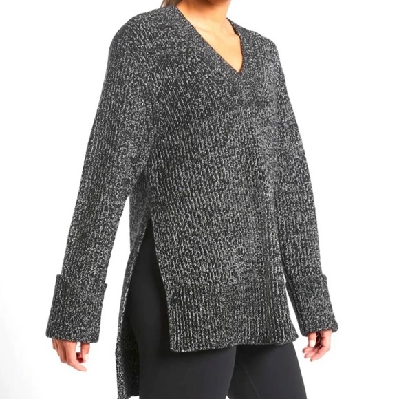 Athleta Sweaters - NWT Shasta V-neck Sweater Hi Low Black Marl SZ Large
